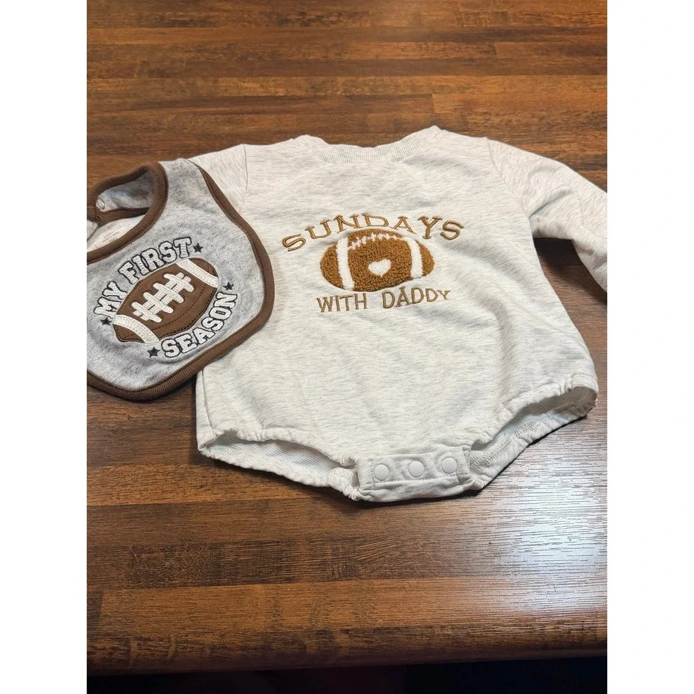 Sundays with Daddy long sleeve onsie.  Football buddy.  With football bib. 3/6M